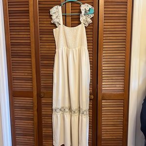 Amazon Cream Dress Lace - Only tried on never worn